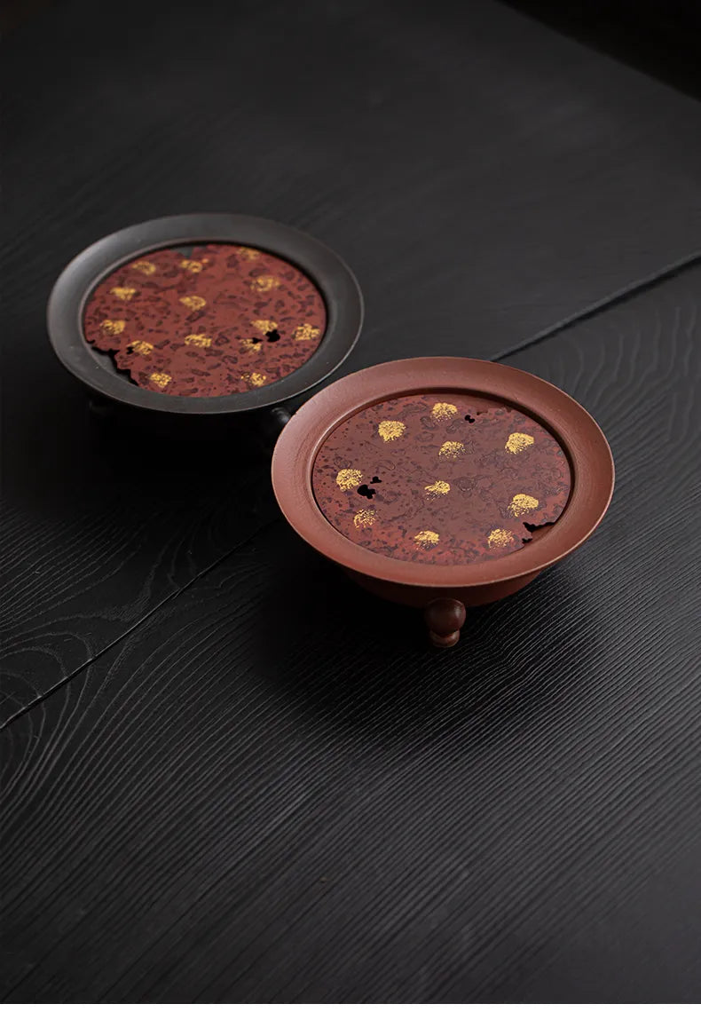 Reddish-Brown "Three Tripods" Teapot Stand