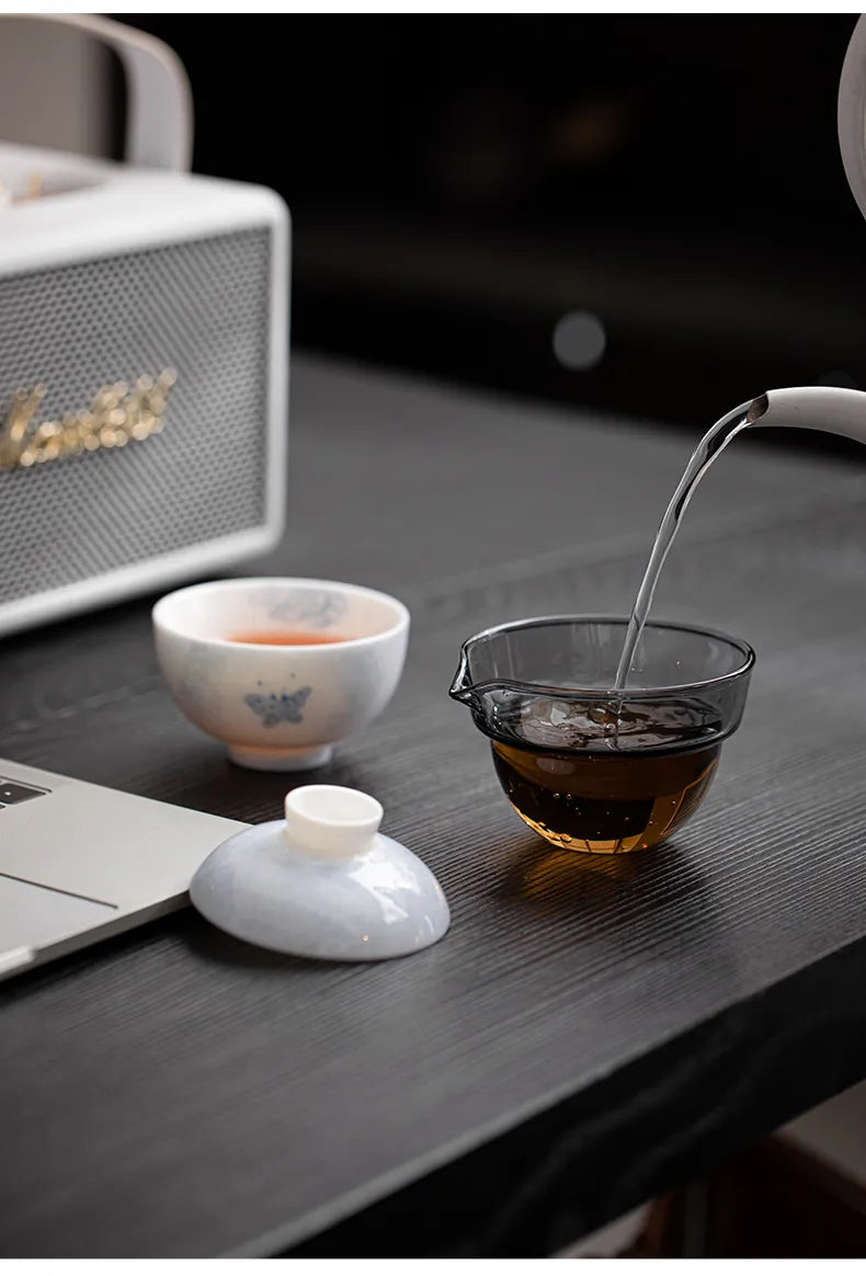 "Butterfly in Love with Flowers" – Portable Gongfu Travel Teacup