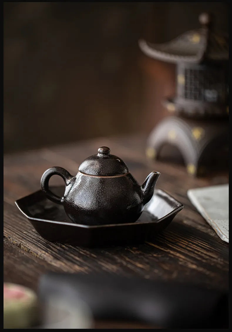 "Wangxuan Shino-style Black Glaze Pear-shaped Teapot"