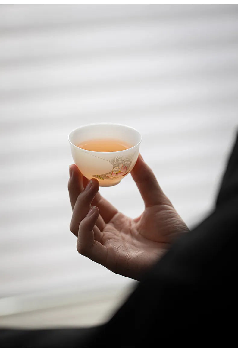 “Muhe” Lotus-Inspired Travel Gongfu Tea Cup – Elegant, Portable, Zen-Inspired
