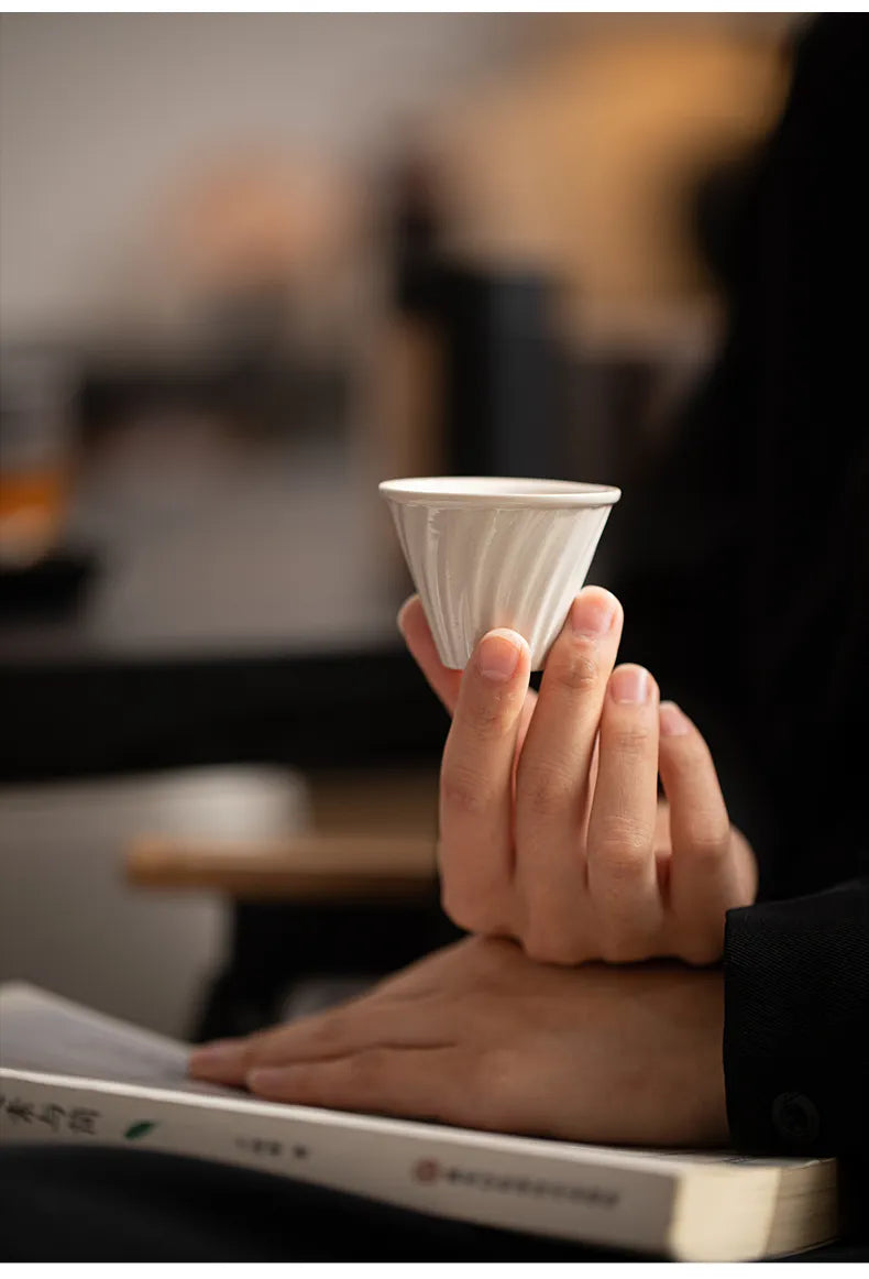 Ash Grey Portable Tea Set – Minimalist Travel Teaware with Unique Style