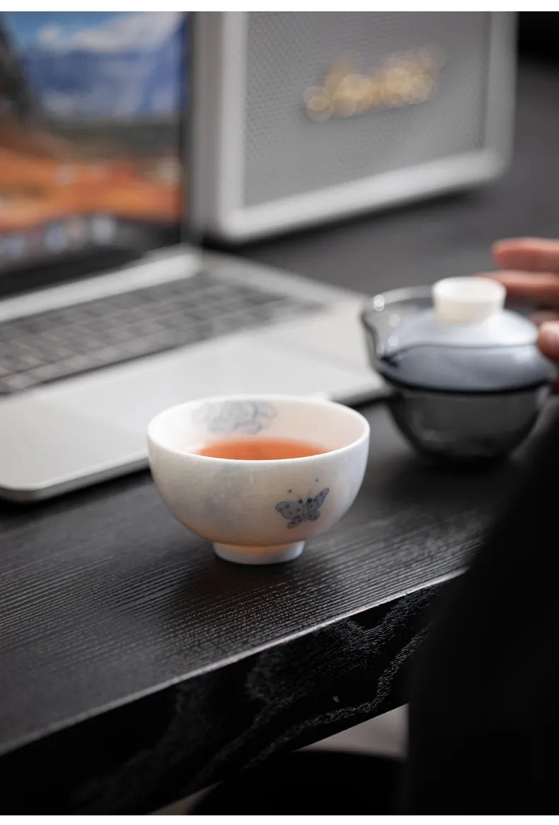"Butterfly in Love with Flowers" – Portable Gongfu Travel Teacup