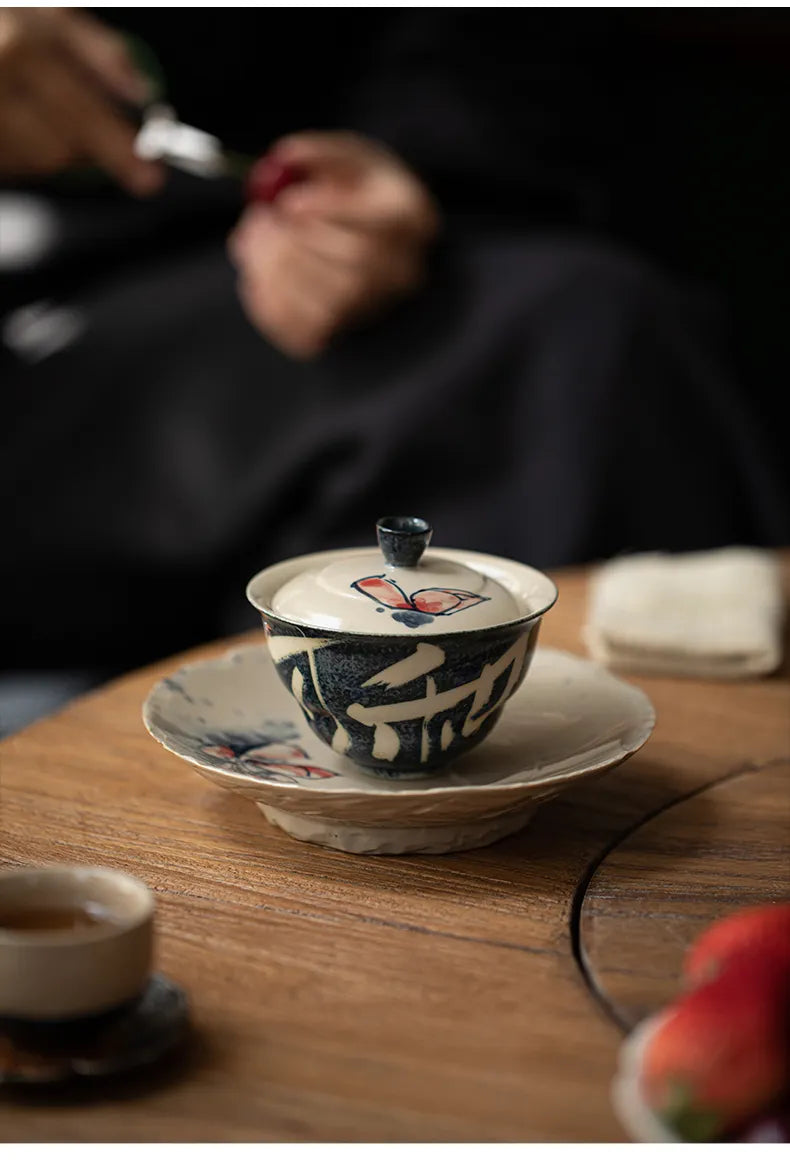 Hand-Painted Lotus Gaiwan – “Fortune Arises from Vitality” Covered Tea Bowl for Gongfu Brewing
