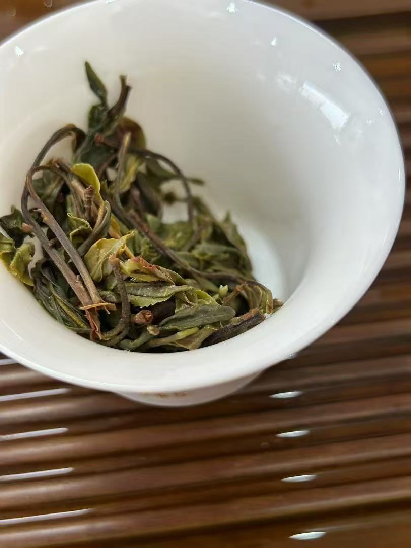 2024 Tongqinghe Pu’er Tea Tea from the Pristine Ancient Forest