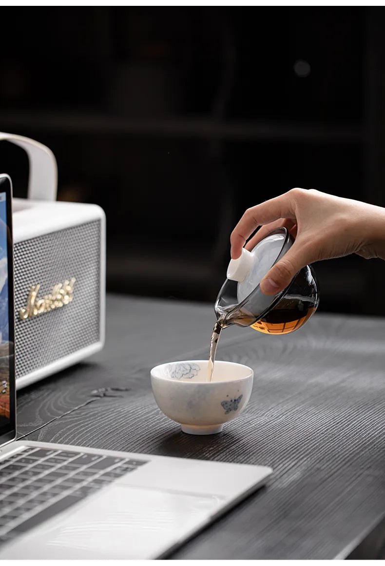 "Butterfly in Love with Flowers" – Portable Gongfu Travel Teacup