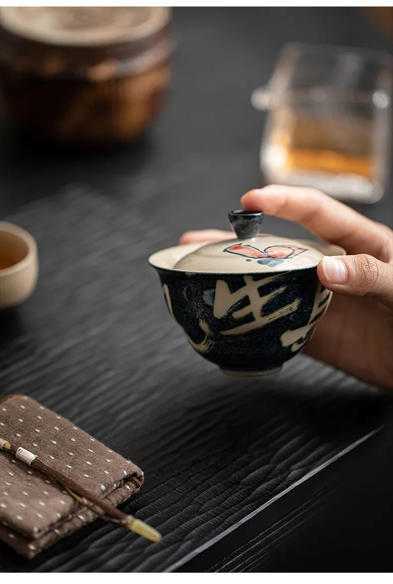 Hand-Painted Lotus Gaiwan – “Fortune Arises from Vitality” Covered Tea Bowl for Gongfu Brewing