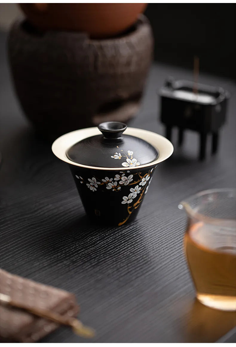 Powder-Glazed Gaiwan with Hand-Painted Plum Blossom Design – Three-Piece Ceramic Tea Bowl for Gongfu Brewing